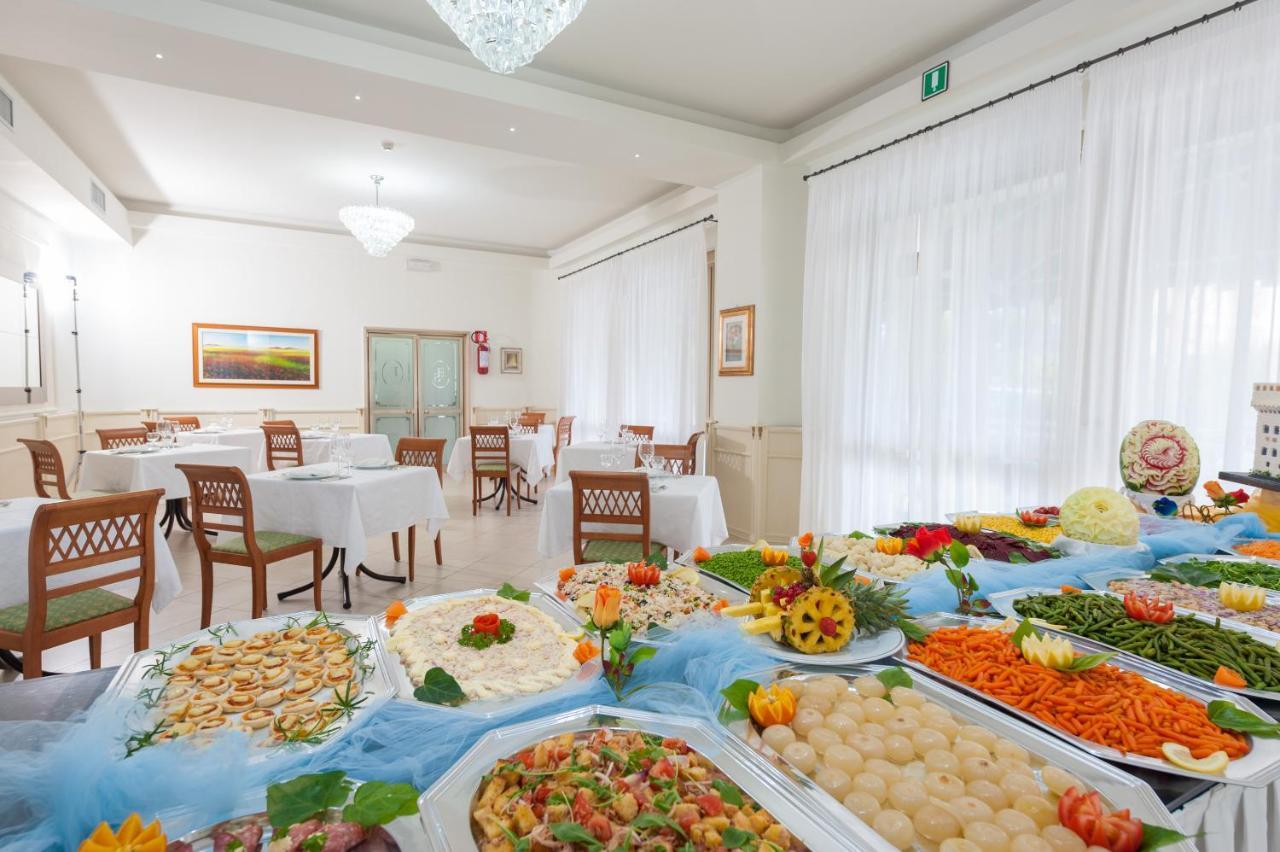 Hotel Suisse Marina di Pietrasanta Esterno foto
